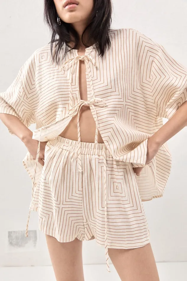 VRG GRL Sets Sunny Linen Shorts Juno 8211 Women VRG GRL Sets Sunny Linen Shorts Juno 8211 Women