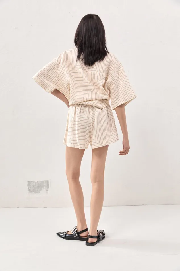 VRG GRL Sets Sunny Linen Shorts Juno 8211 Women VRG GRL Sets Sunny Linen Shorts Juno 8211 Women