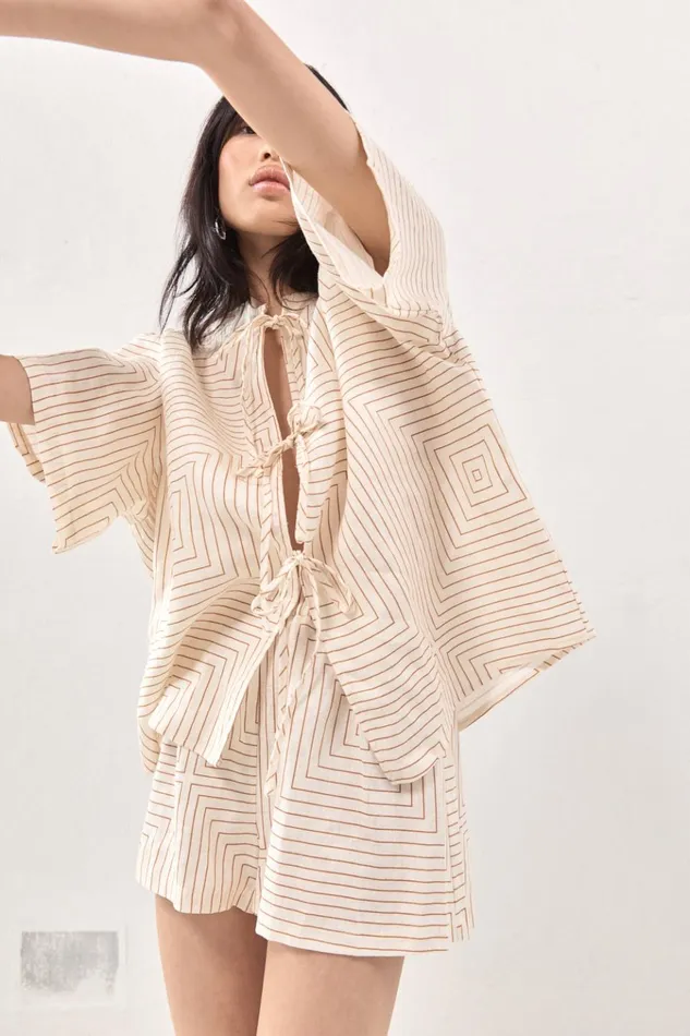 VRG GRL Sets Sunny Linen Shorts Juno 8211 Women VRG GRL Sets Sunny Linen Shorts Juno 8211 Women