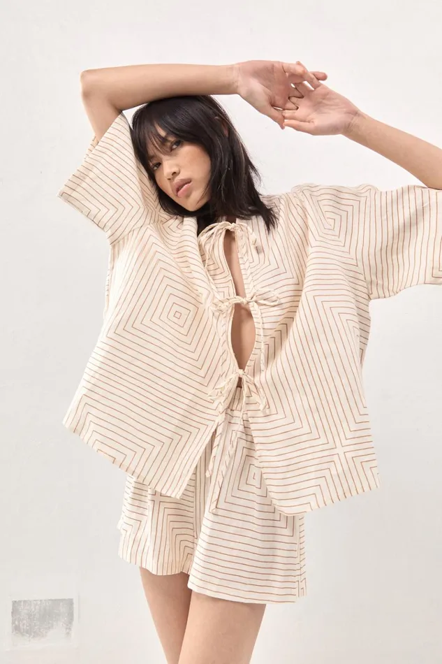 VRG GRL Sets Sunny Linen Shorts Juno 8211 Women VRG GRL Sets Sunny Linen Shorts Juno 8211 Women