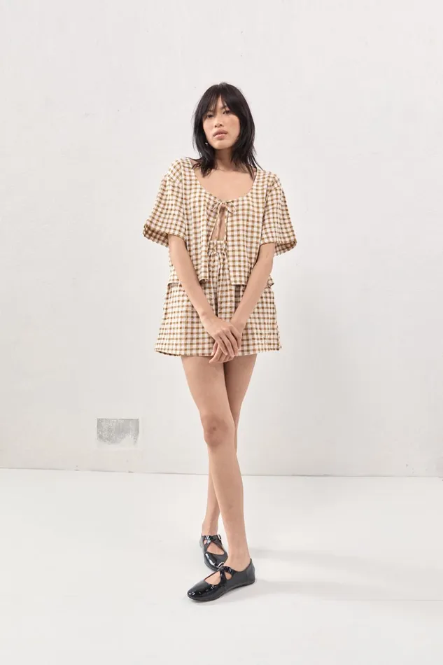 VRG GRL Sets The Sea and I Smock Top Honey 8211 Women VRG GRL Sets The Sea and I Smock Top Honey 8211 Women