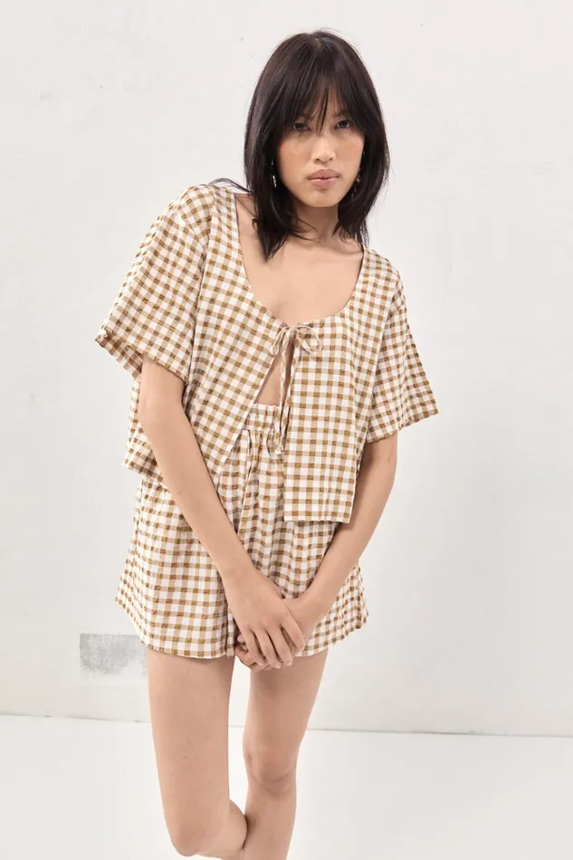 VRG GRL Sets The Sea and I Smock Top Honey 8211 Women VRG GRL Sets The Sea and I Smock Top Honey 8211 Women