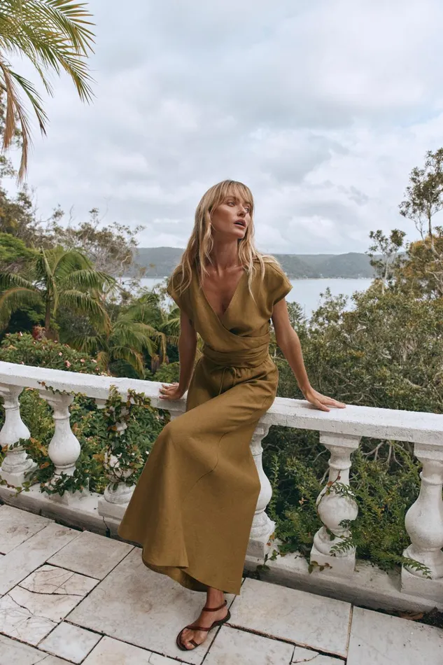 VRG GRL Short Sleeve Sea Glass Linen Wrap Top Olive 8211 Women VRG GRL Short Sleeve Sea Glass Linen Wrap Top Olive 8211 Women