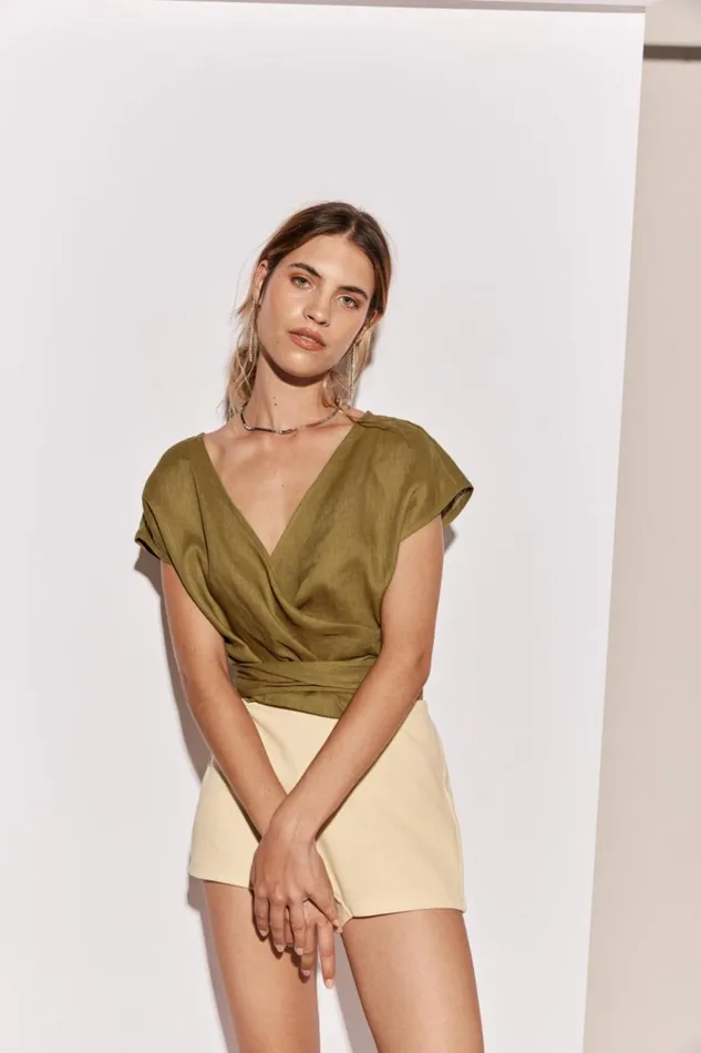 VRG GRL Short Sleeve Sea Glass Linen Wrap Top Olive 8211 Women VRG GRL Short Sleeve Sea Glass Linen Wrap Top Olive 8211 Women