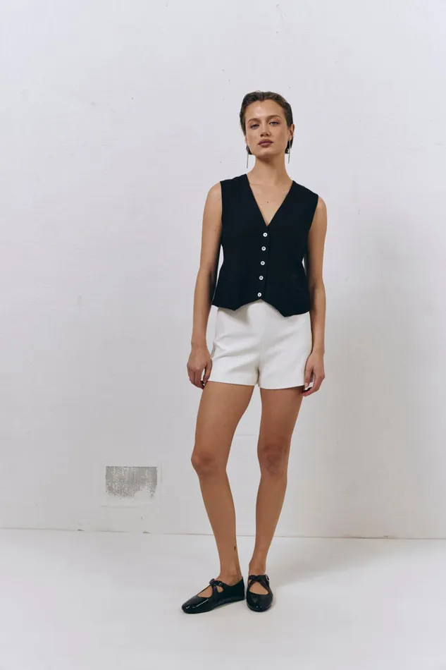 VRG GRL Sleeveless Italian Streets Linen Vest Black 8211 Women VRG GRL Sleeveless Italian Streets Linen Vest Black 8211 Women