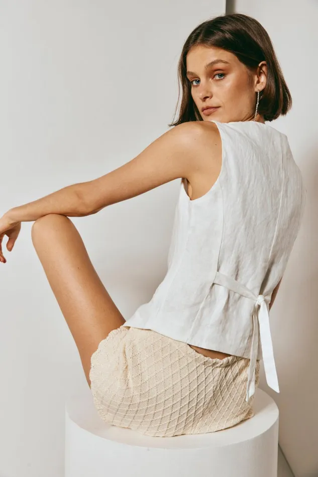 VRG GRL Vests Italian Streets Linen Vest White 8211 Women VRG GRL Vests Italian Streets Linen Vest White 8211 Women