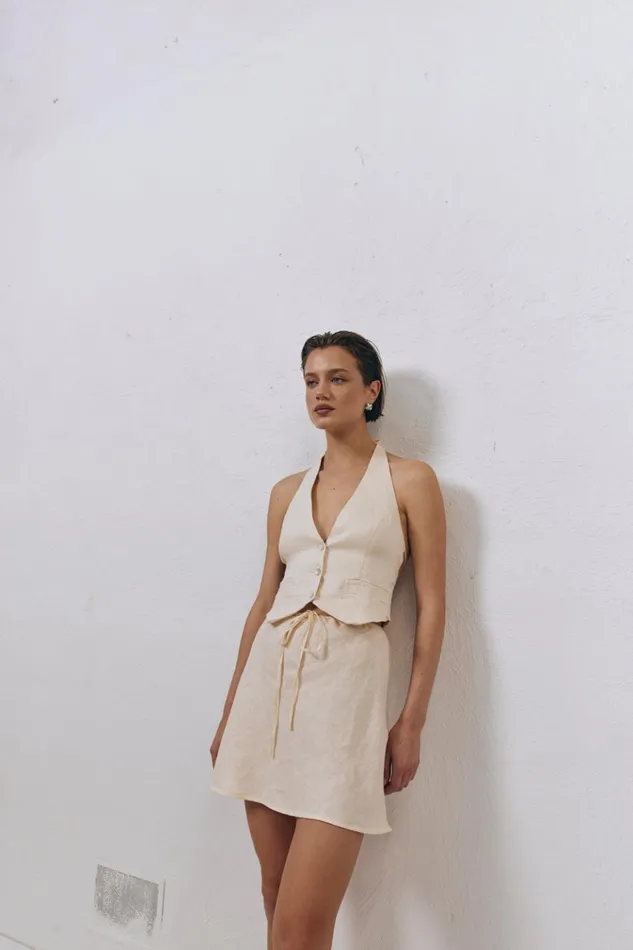 VRG GRL Vests Los Cabos Linen Vest Cream 8211 Women VRG GRL Vests Los Cabos Linen Vest Cream 8211 Women