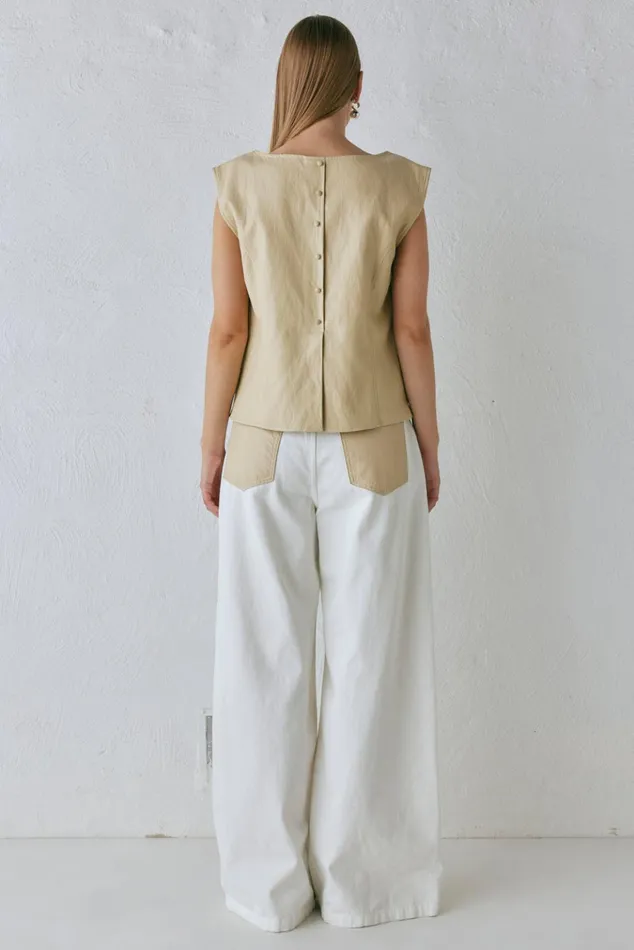 VRG GRL Vests Sutton Vest Butter 8211 Women VRG GRL Vests Sutton Vest Butter 8211 Women
