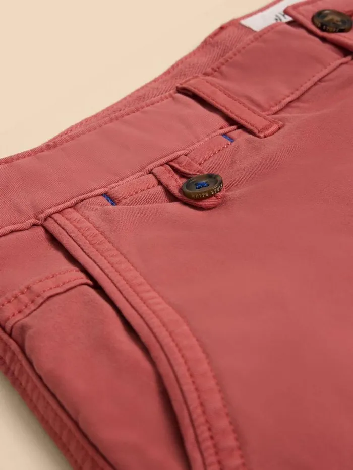 White Stuff CHINOS Sutton Organic Chino Short Deep Pink 8211 Men White Stuff CHINOS Sutton Organic Chino Short Deep Pink 8211 Men