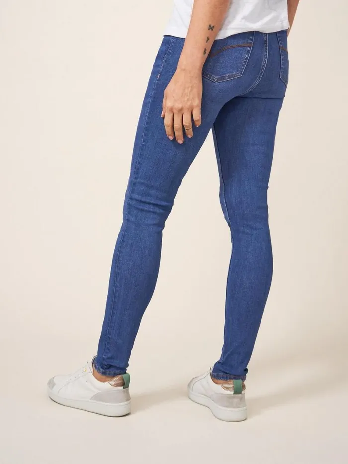 White Stuff JEANS Amelia Skinny Jeans Light Denim 8211 Women White Stuff JEANS Amelia Skinny Jeans Light Denim 8211 Women
