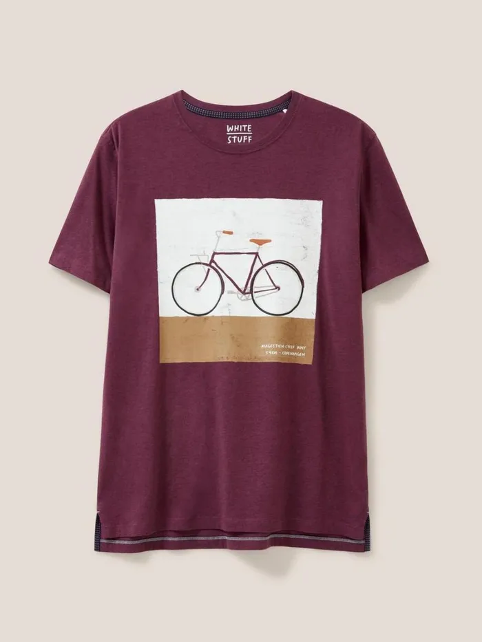White Stuff TSHIRTS City Cruiser Graphic Tshirt Mid Plum 8211 Men White Stuff TSHIRTS City Cruiser Graphic Tshirt Mid Plum 8211 Men