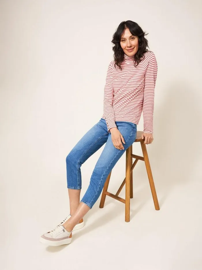 White Stuff TROUSERS Brooke Straight Crop Jean Light Denim 8211 Women White Stuff TROUSERS Brooke Straight Crop Jean Light Denim 8211 Women