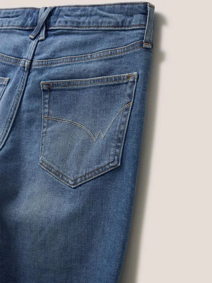 White Stuff TROUSERS Brooke Straight Crop Jean Light Denim 8211 Women White Stuff TROUSERS Brooke Straight Crop Jean Light Denim 8211 Women