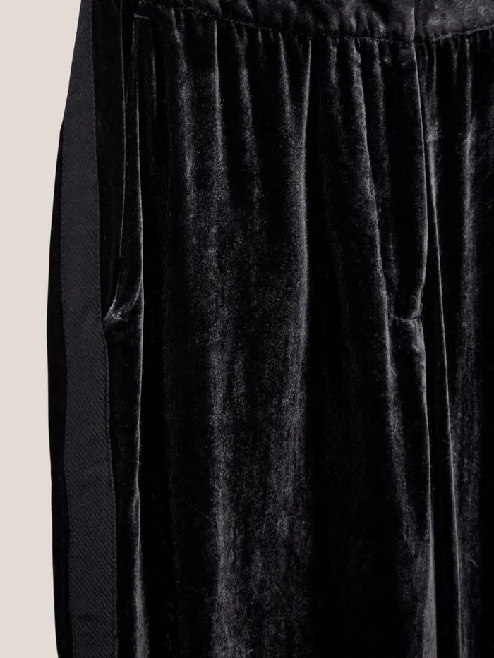 White Stuff TROUSERS Jenny Velvet Wide Leg Trouser Pure Black 8211 Women White Stuff TROUSERS Jenny Velvet Wide Leg Trouser Pure Black 8211 Women
