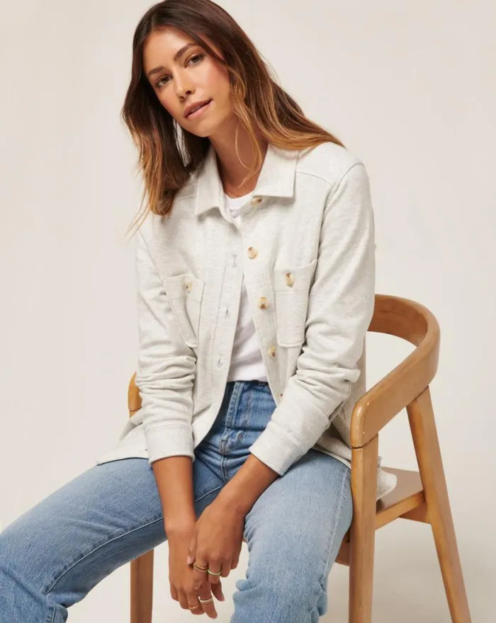 Women CLOUD FLEECE SHACKET Heather Light Grey TravisMathew Jackets