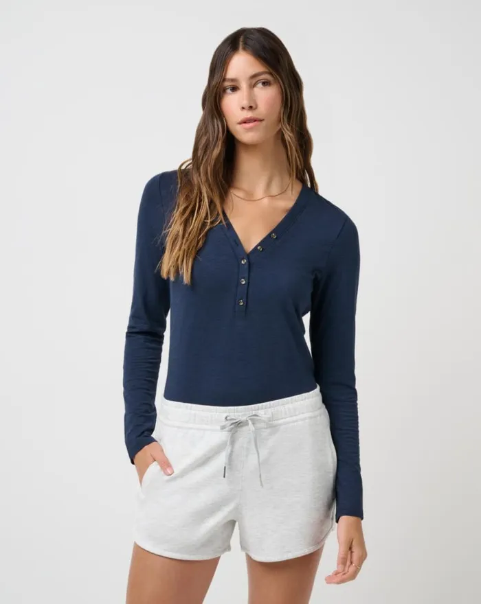Women CLOUD JERSEY HENLEY Navy Blazer TravisMathew Tees