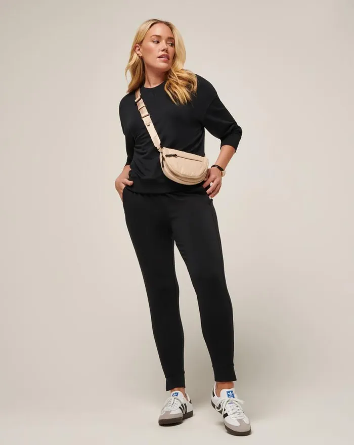 Women CLOUD TERRY CREW Black TravisMathew Hoodies and Pullovers