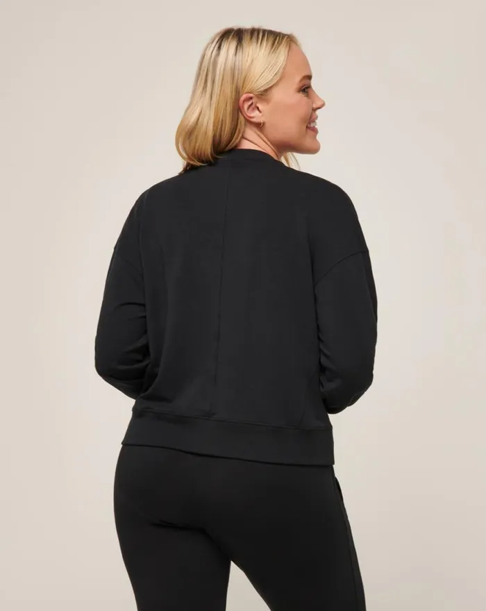 Women CLOUD TERRY CREW Black TravisMathew Hoodies and Pullovers