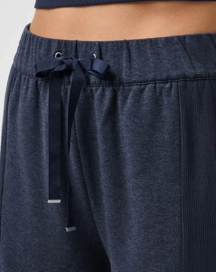 Women CLOUD TERRY RIB SHORT Heather Navy Blazer TravisMathew Shorts