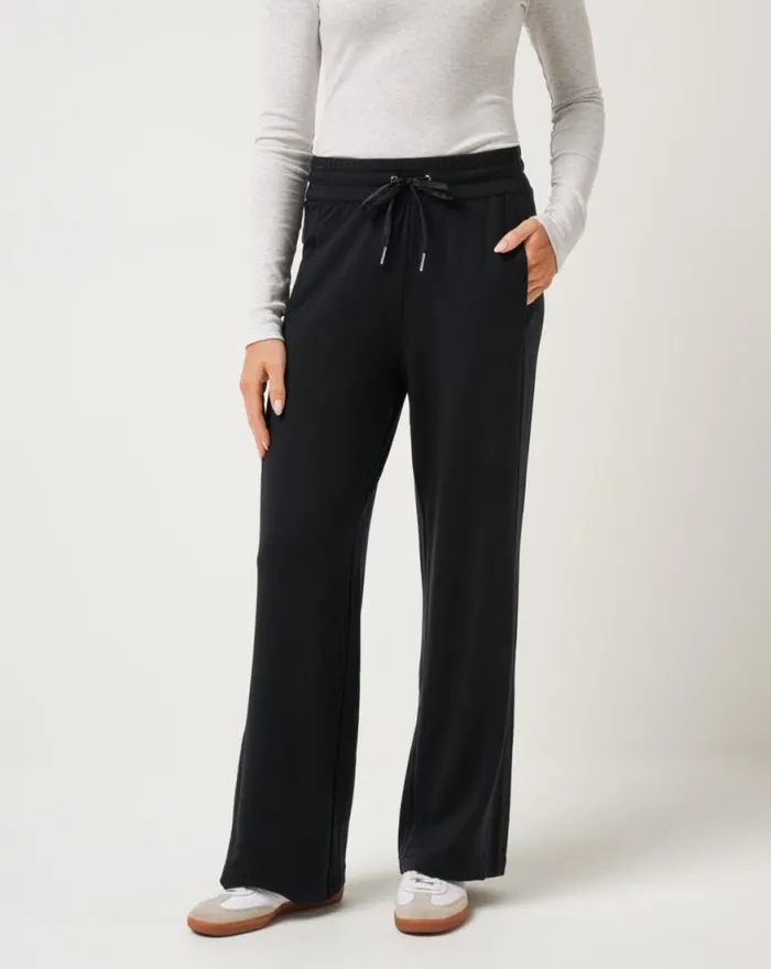 Women CLOUD TERRY WIDE LEG PANT Black TravisMathew Pants