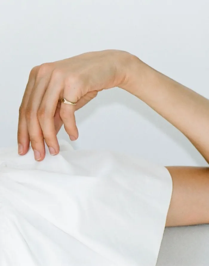 Women Kinn Studio Petite Classic Signet Ring Gold Madewell Jewelry