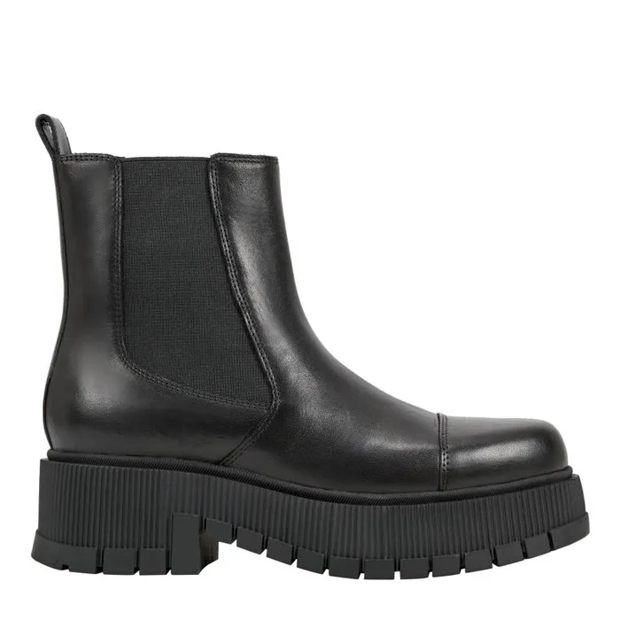 Women Marc Fisher Booties Bermida Lug Sole Bootie Black Leather
