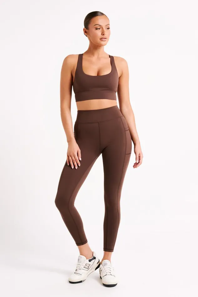 Women Meshki Bottoms Briar V Back Leggings With Pockets 8211 Dark Chocolate