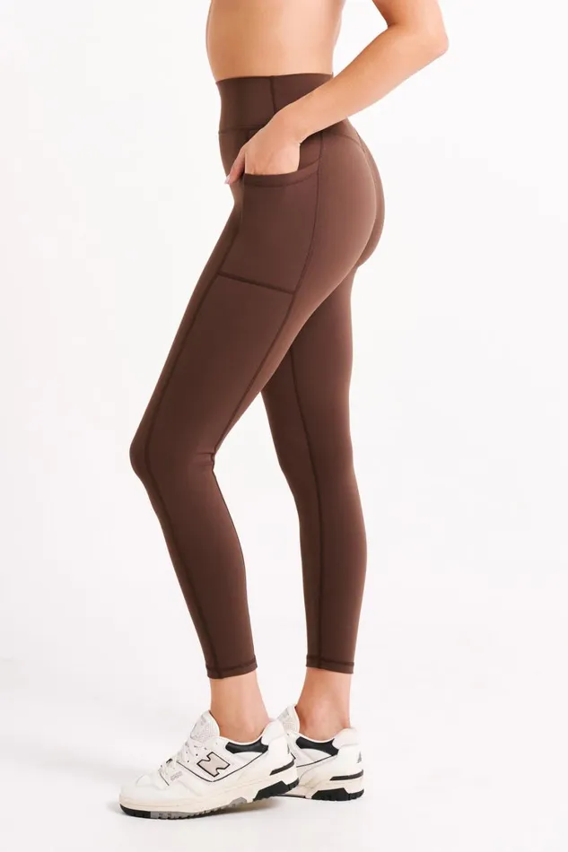 Women Meshki Bottoms Briar V Back Leggings With Pockets 8211 Dark Chocolate