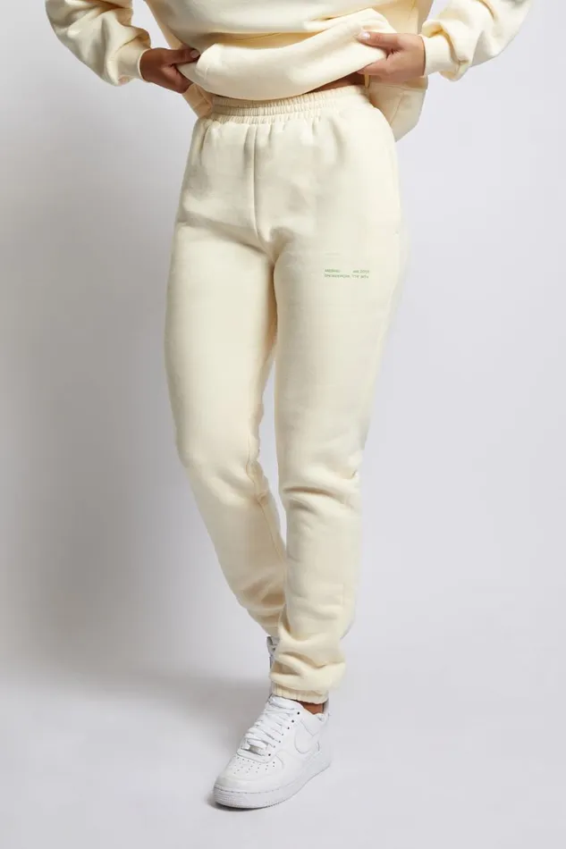 Women Meshki Bottoms Camille Oversized Fleeceback Jogger 8211 Marshmallow Women Meshki Bottoms Camille Oversized Fleeceback Jogger 8211 Marshmallow