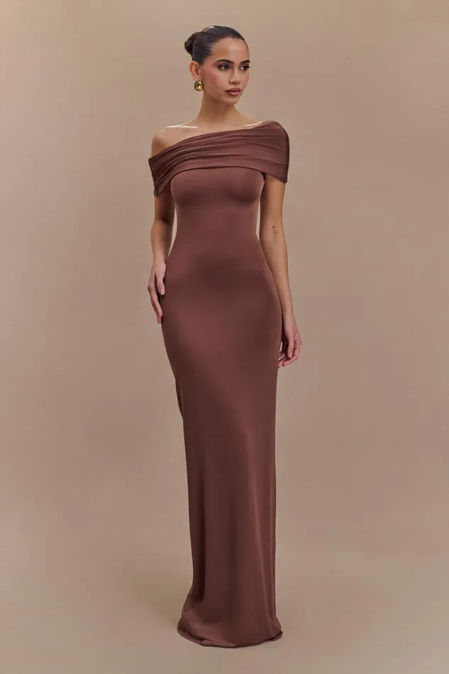 Women Meshki Dresses Cassandra Off Shoulder Slinky Maxi Dress 8211 Chocolate