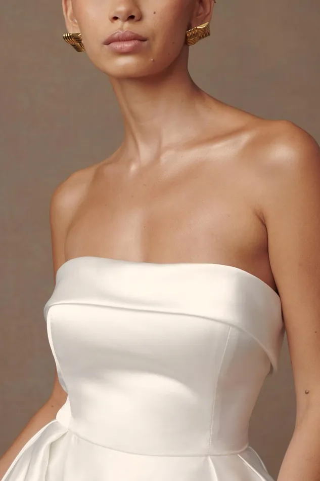 Women Meshki Dresses Eileen Strapless Wedding Gown 8211 White