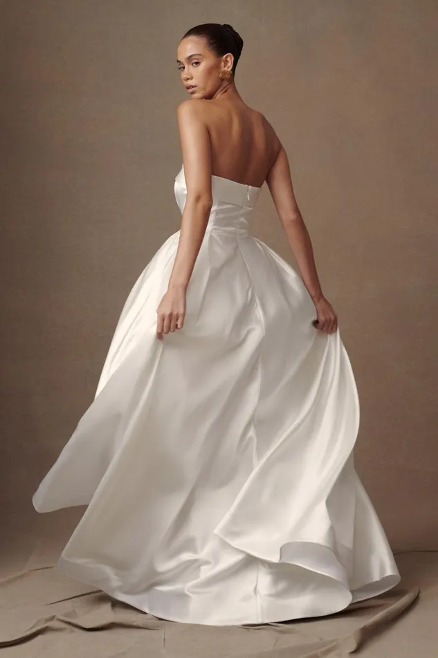 Women Meshki Dresses Eileen Strapless Wedding Gown 8211 White
