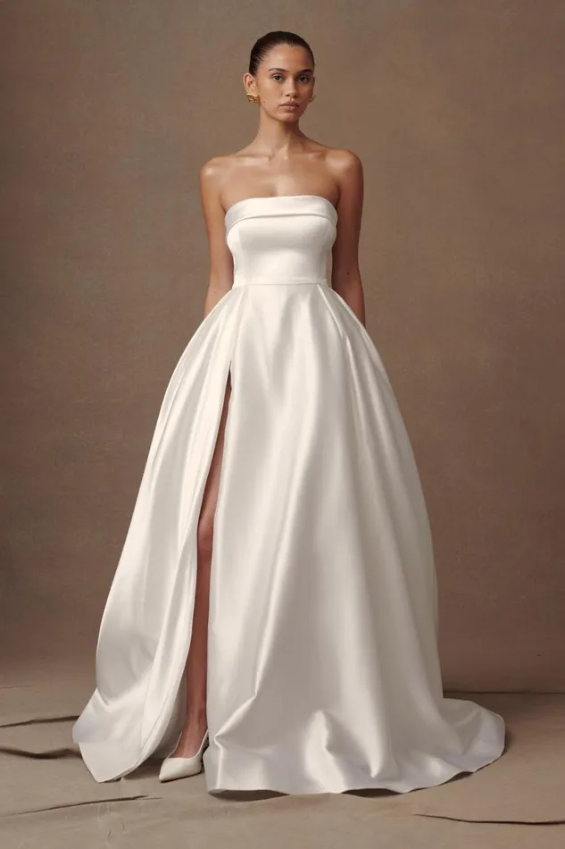 Women Meshki Dresses Eileen Strapless Wedding Gown 8211 White