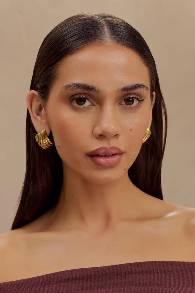 Women Meshki Jewellery Olympia Textured Square Earrings 8211 Gold