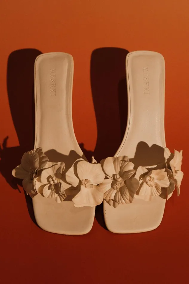 Women Meshki Shoes Melissa Floral Heels 8211 Ivory