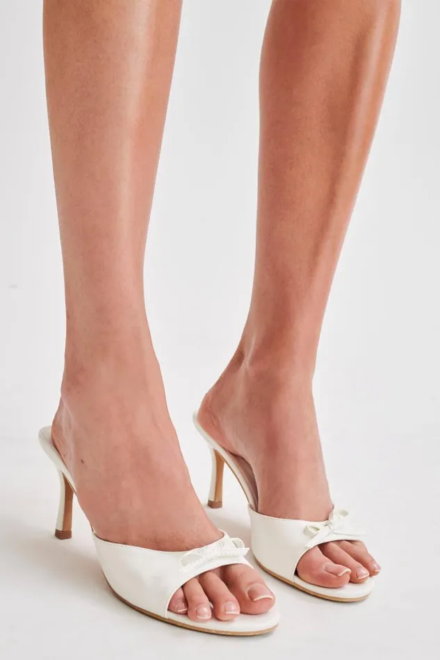 Women Meshki Shoes Sylvia Mule With Bow 8211 Ivory