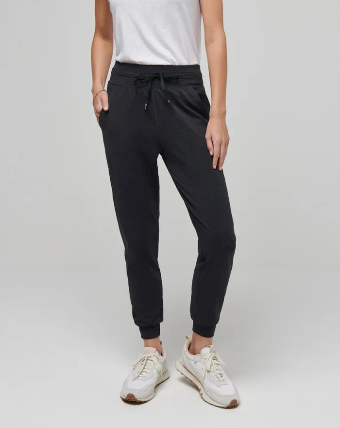 Women MOVEKNIT TIE JOGGER Heather Black TravisMathew Pants