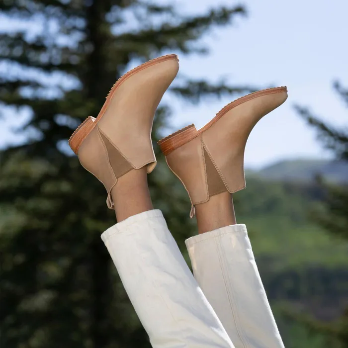 Women Nisolo Boots Eva Everyday Chelsea Boot Almond