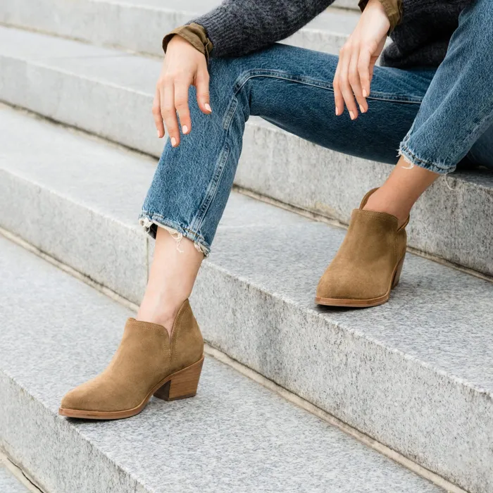 Women Nisolo Boots Mia Everyday Ankle Bootie Taupe Suede