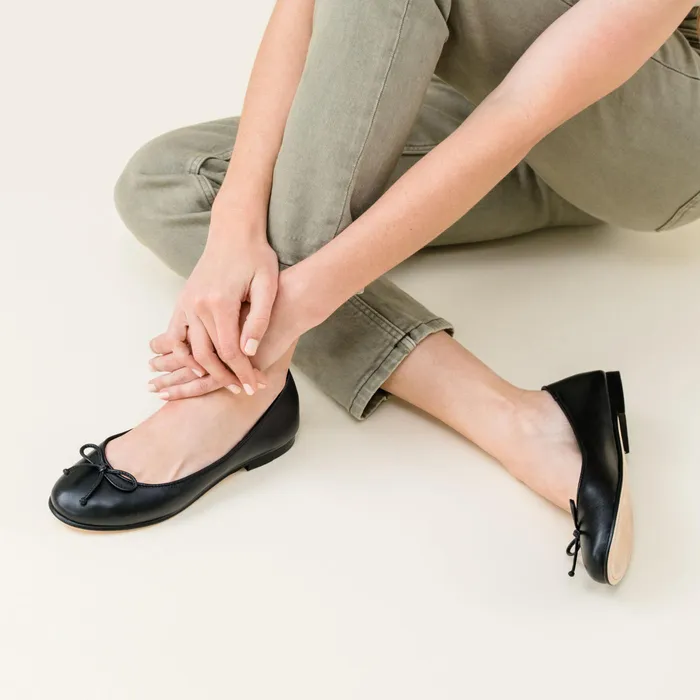 Women Nisolo Flats and Slip Ons Bea GoTo Ballet Black