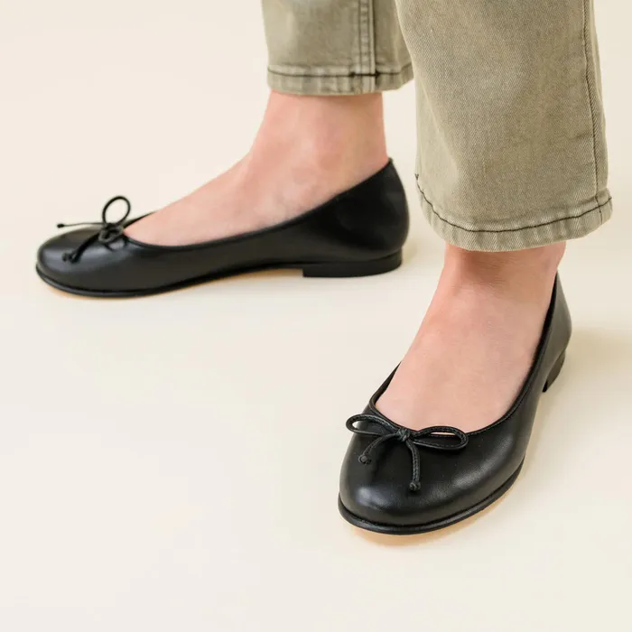 Women Nisolo Flats and Slip Ons Bea GoTo Ballet Black
