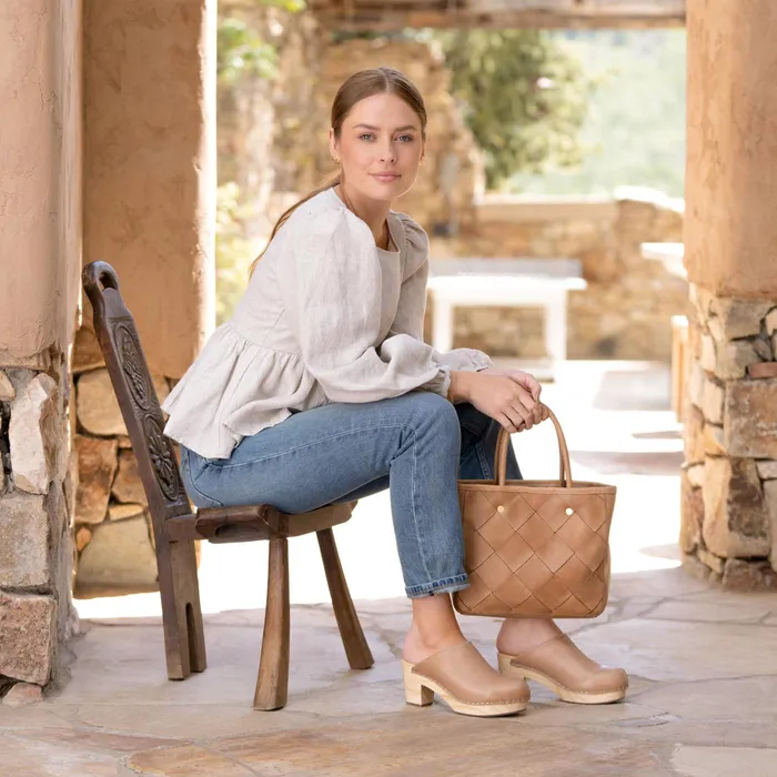 Women Nisolo Heels AllDay Heeled Clog Almond
