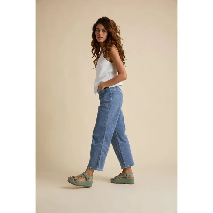 Women Reef Sandals Vista Higher Luna Frosty Suede Women Reef Sandals Vista Higher Luna Frosty Suede