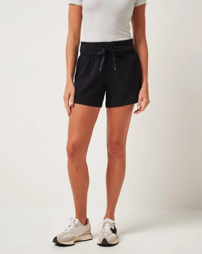 Women SKYLOFT SOFT TIE SHORT Black TravisMathew Shorts
