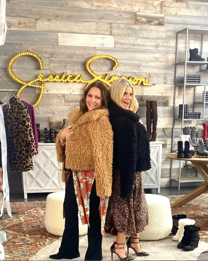 Women Sweaters Jessica Simpson Sasha Fur Jacket In Burro Burro