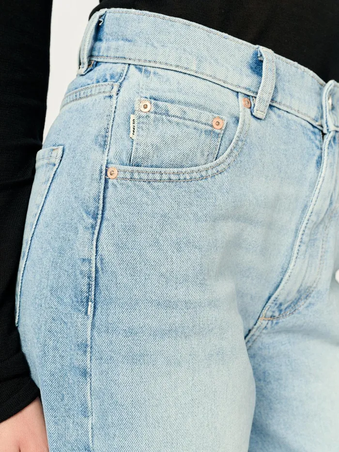 Women Taylor Barrel Ultra High Rise 32034 Jeans DL1961 Barrel